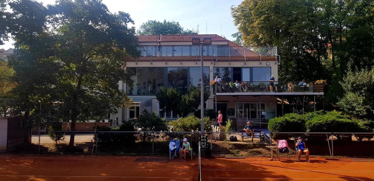 Sport Pension Cibulka Praga Exterior foto